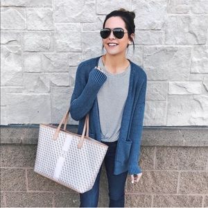 Blue open cardigan